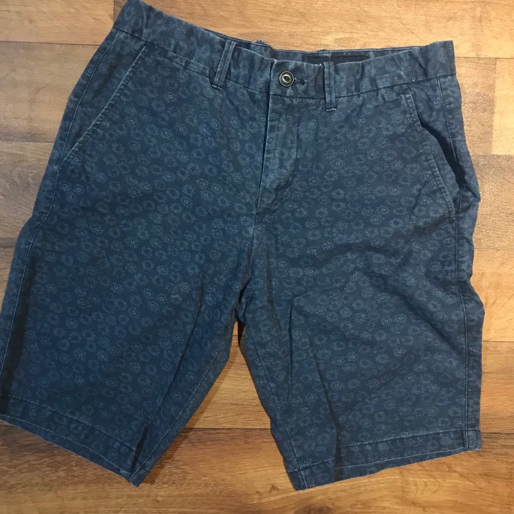 🌿Men’s floral dress shorts